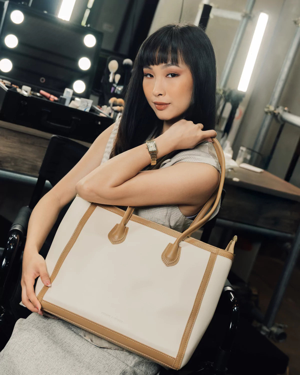 Anouki White