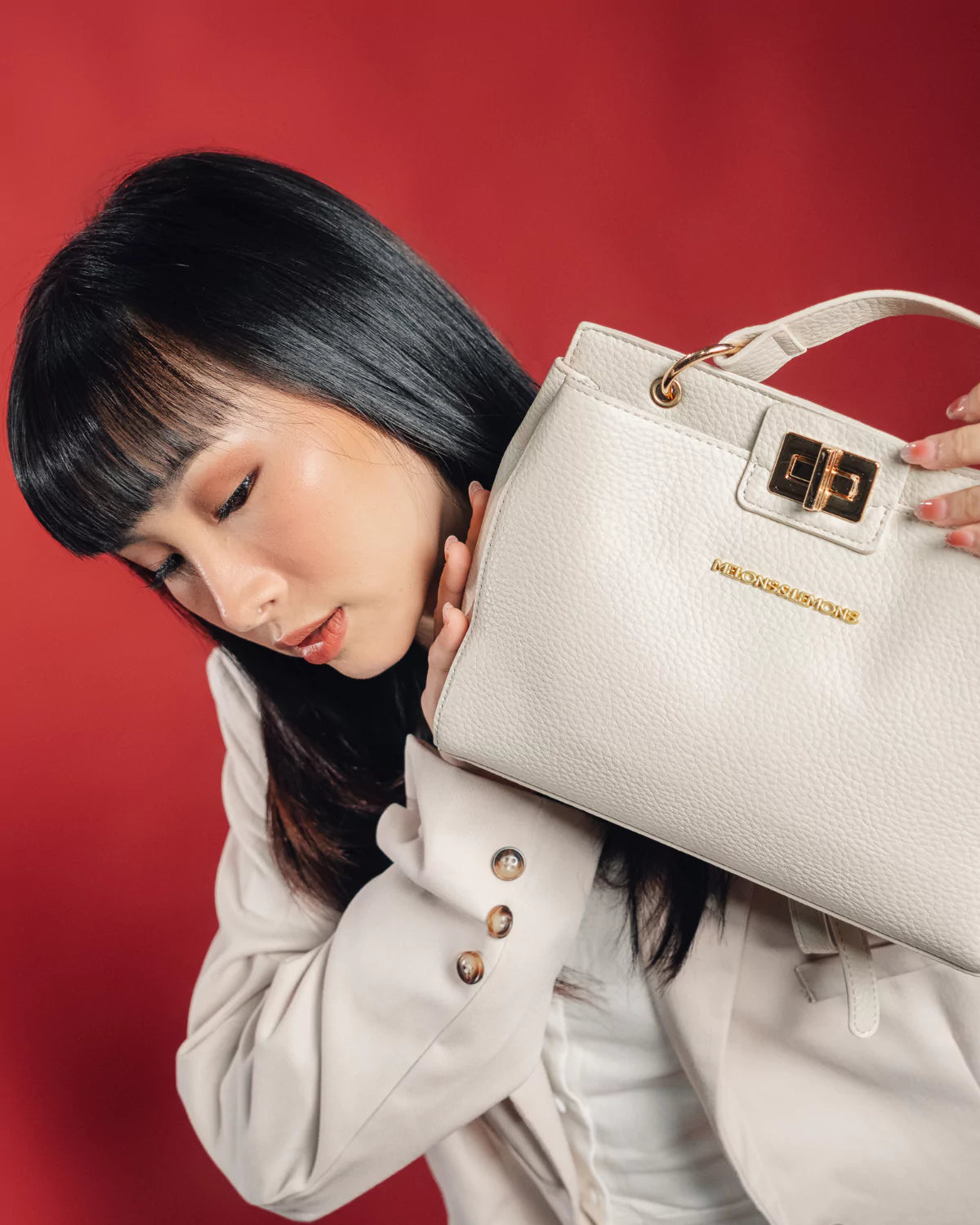 Peni White